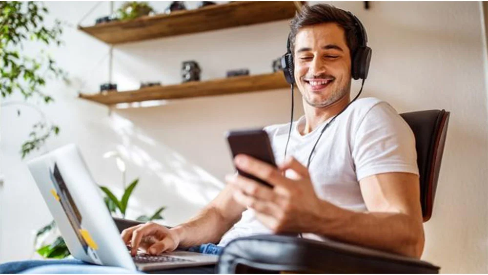 Professional attending India's leading online spoken English academy session